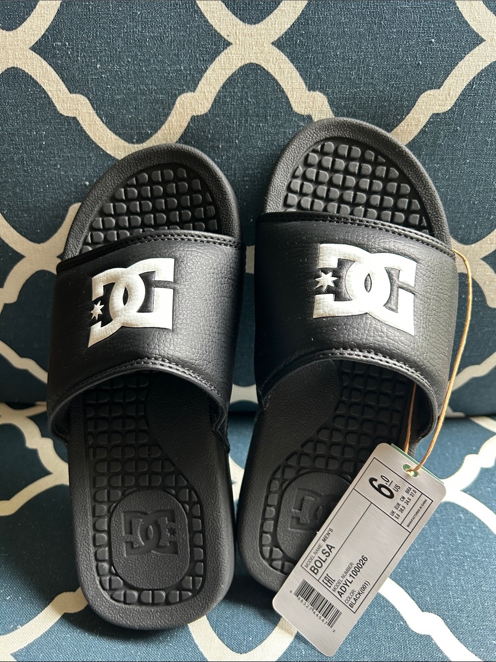 DC men’s size 6 Black Slide Sandals with Silver Logo
